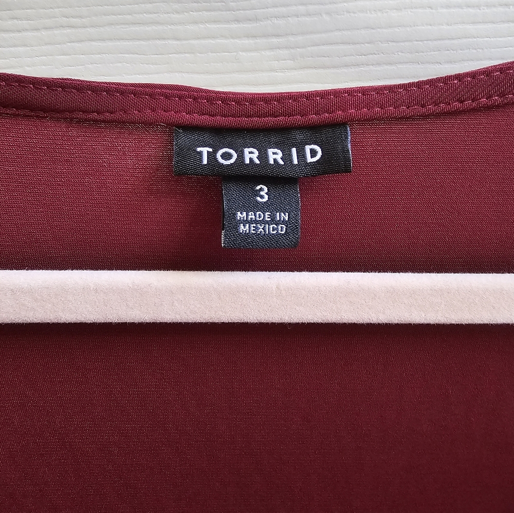 Torrid Cold Shoulder Top - image 4